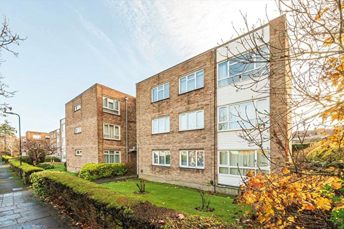 1 Bedroom Flat To Rent In Castlebar Mews, Ealing, W5