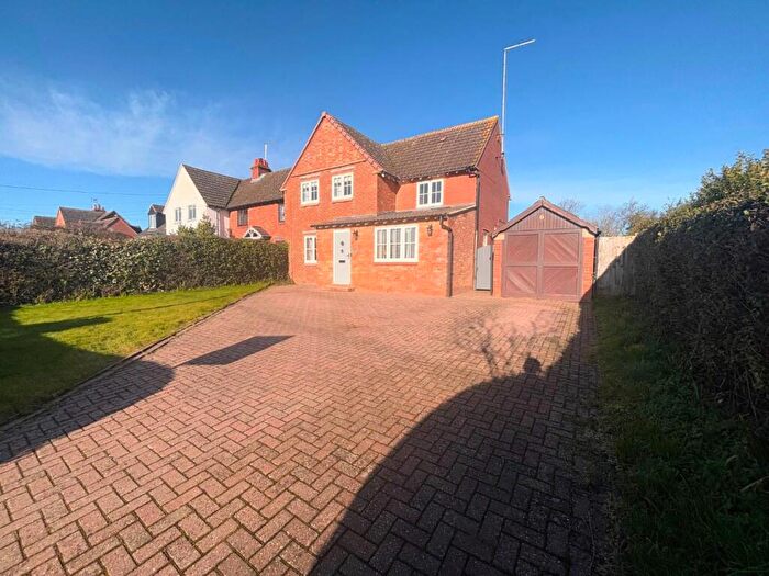 3 Bedroom End Of Terrace House For Sale In Horton Road, Hackleton, Northamptonshire, NN7