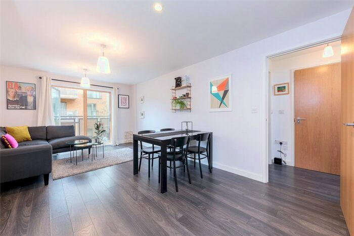 1 Bedroom Flat To Rent In Chris Pullen Way, Islington, N7