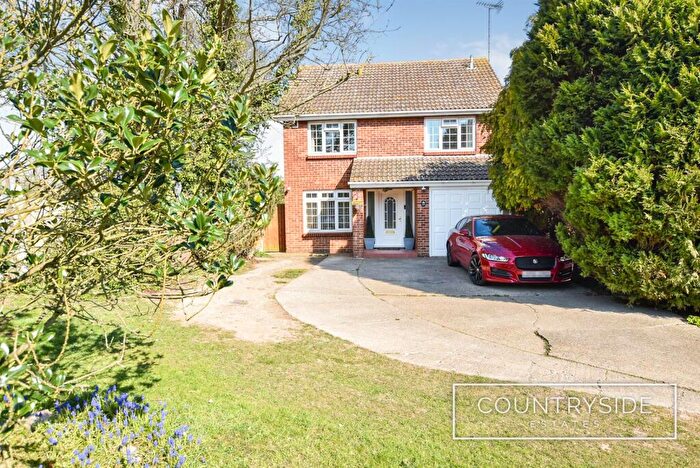 4 Bedroom Detached House For Sale In Glebelands, Benfleet, SS7