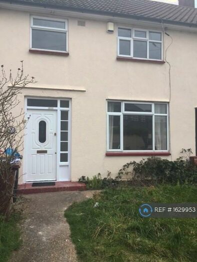 3 Bedroom Terraced House To Rent In Cawdor, South Ockendon, RM15