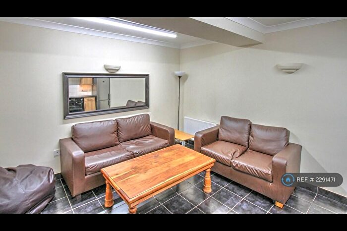 5 Bedroom Flat To Rent In Sirdar Road, Southampton, SO17