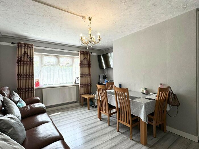 2 Bedroom Maisonette To Rent In Rope Walk, Ipswich, IP4