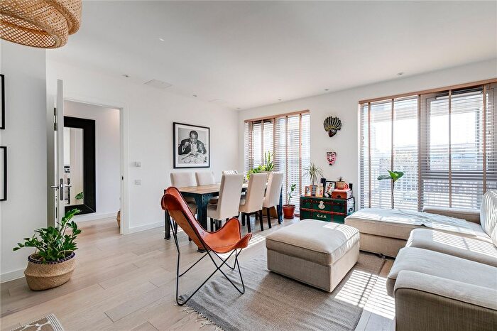 2 Bedroom Flat For Sale In Constance Court, Chatfield Road, SW11