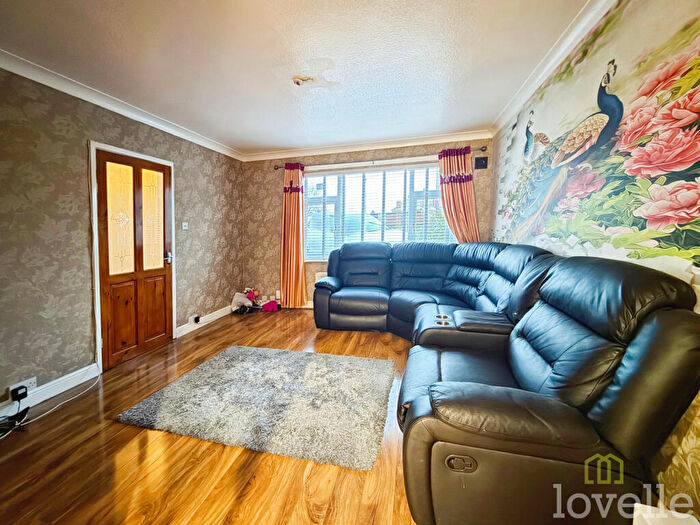 5 Bedroom Semi-Detached House For Sale In Ropery Road, Gainsborough, DN21