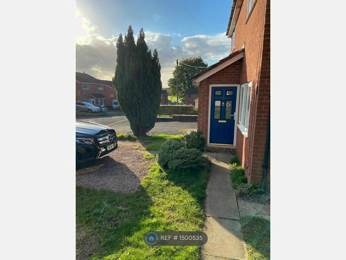 2 Bedroom Semi-Detached House To Rent In Inman Street, Bury, BL9
