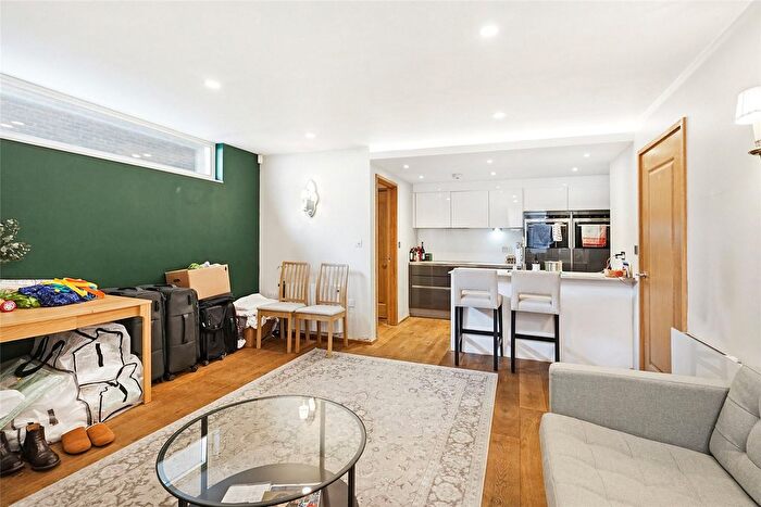 1 Bedroom Flat To Rent In Pier House, Cheyne Walk, London, SW3