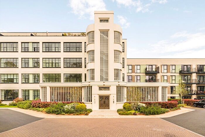 1 Bedroom Flat To Rent In Carnation Gardens, Carnation Gardens, UB3