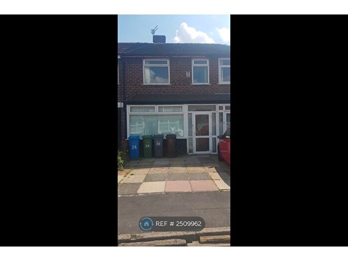 2 Bedroom Semi-Detached House To Rent In Stanhorne Avenue, Manchester, M8