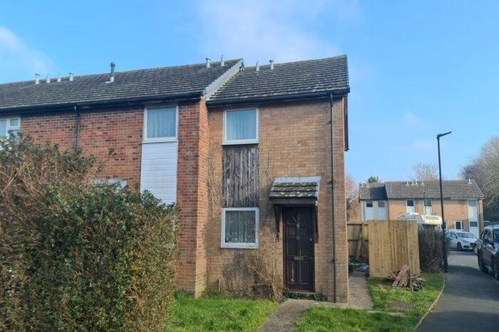 2 Bedroom Property To Rent In Alvington Manor View, Newport, PO30