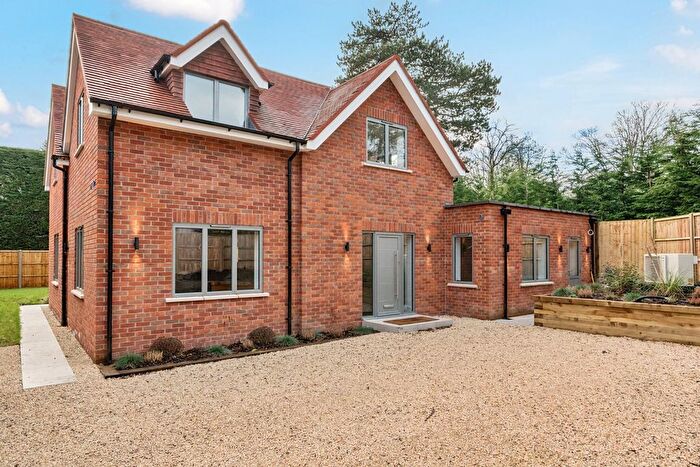 3 Bedroom Detached House To Rent In Brockenhurst Road, Ascot, Berkshire, SL5