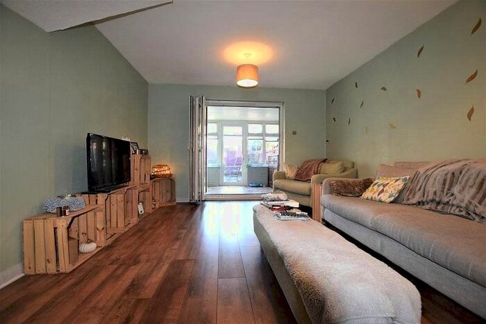 2 Bedroom Terraced House To Rent In Willow Drive, Bicester, OX26