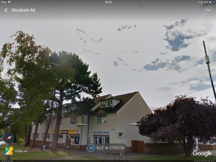 2 Bedroom Flat To Rent In Dean House, Bishops Stortford, CM23