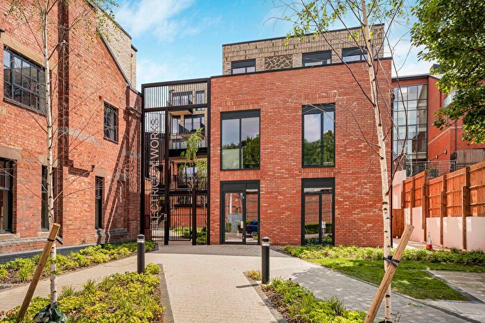 2 Bedroom Flat For Sale In Faraday House, Old Electricity Works, Campfield Road, St Albans, AL1
