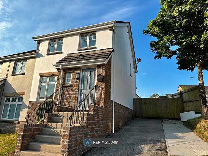 3 Bedroom Semi-Detached House To Rent In Boveway Drive, Liskeard, PL14