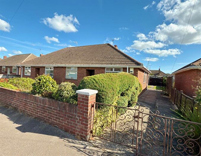 3 Bedroom Semi-Detached Bungalow For Sale In Westland Road, Oulton Broad, Lowestoft, NR33