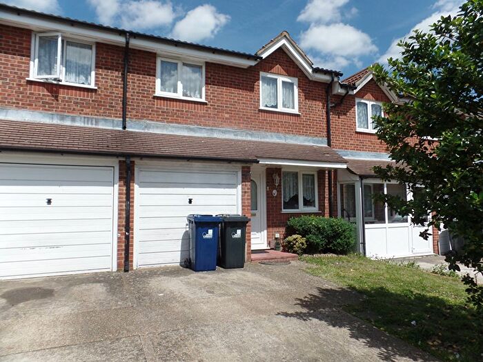 3 Bedroom Terraced House To Rent In Dehavilland Close, Northolt, UB5