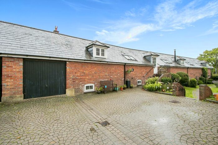 4 Bedroom End Of Terrace House For Sale In Throop Road, Throop Village, Bournemouth, Dorset, BH8