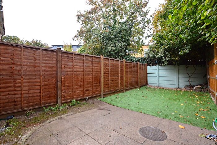 2 Bedroom End Of Terrace House To Rent In Crosslet Vale, London, SE10