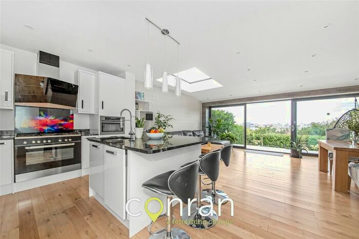 5 Bedroom End Of Terrace House To Rent In Wolfe Crescent, Charlton, London, SE7