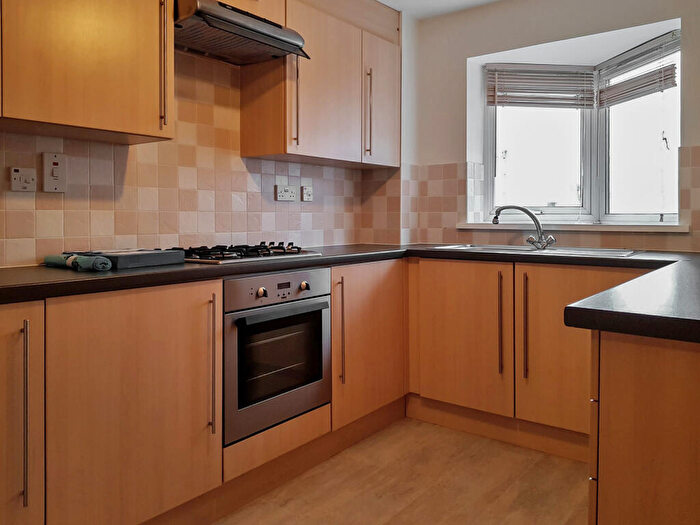 2 Bedroom Apartment To Rent In Savernake Street, Swindon, Wiltshire, SN1