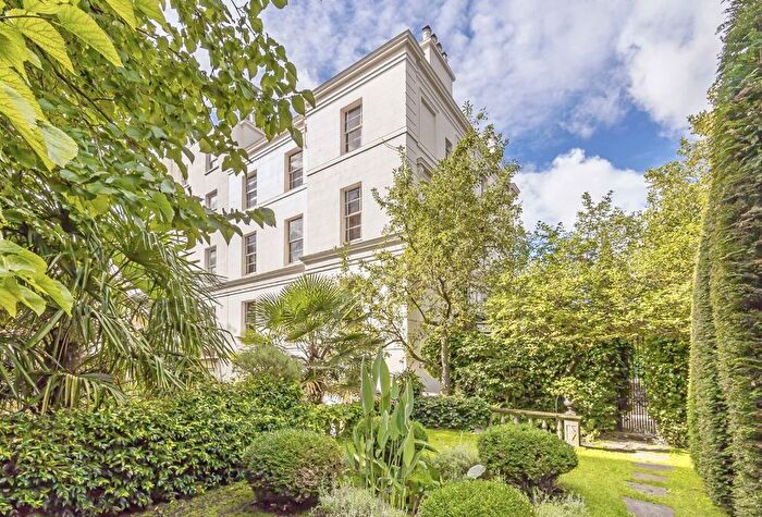 3 Bedroom Flat To Rent In Warwick Avenue, Maida Vale, W9