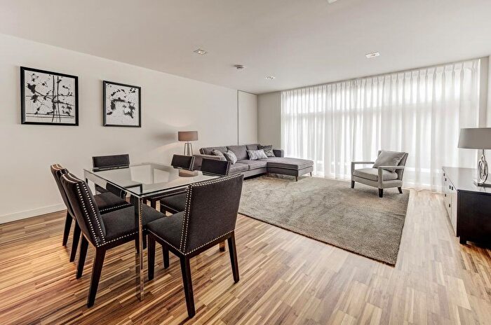 2 Bedroom Flat To Rent In Fulham Road, Chelsea, SW3
