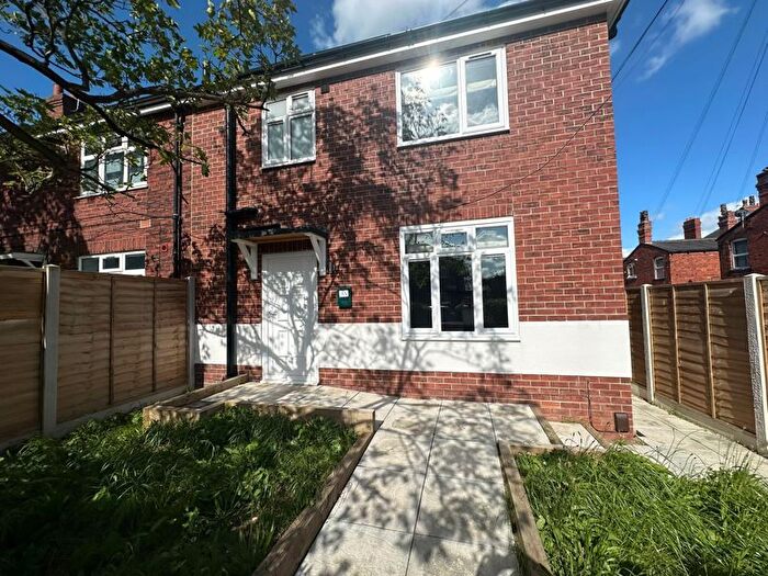 2 Bedroom End Terrace House To Rent In Langdale Avenue, Headingley, Leeds, LS6