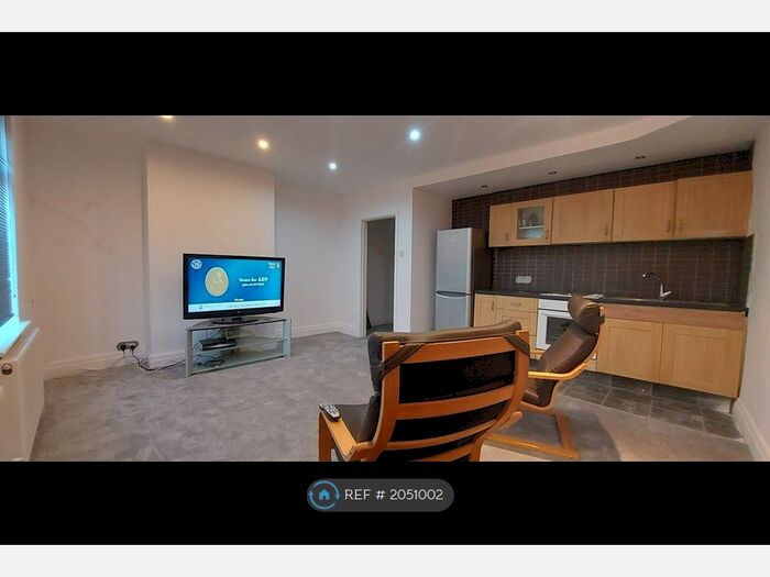 2 Bedroom Flat To Rent In Moorside Road, Swinton, Manchester, M27