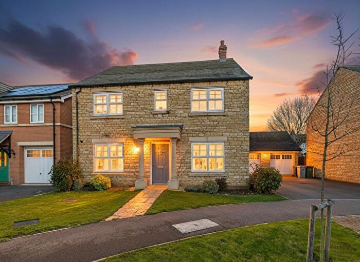 4 Bedroom Detached House For Sale In Boyfield Crescent, Stamford, PE9