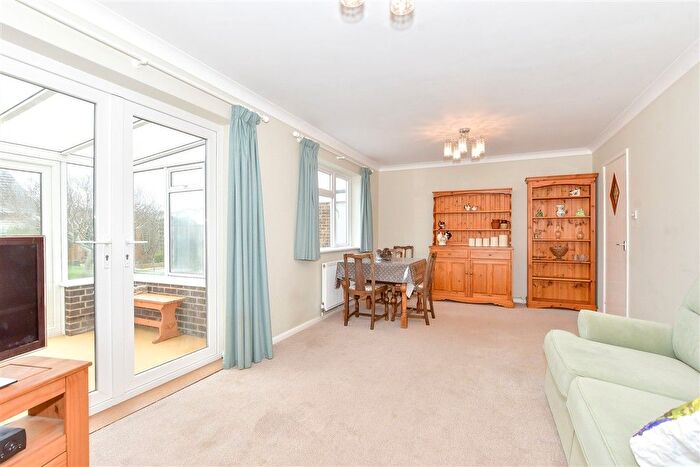 2 Bedroom Detached Bungalow For Sale In Shrubbs Drive, Bognor Regis, West Sussex, PO22