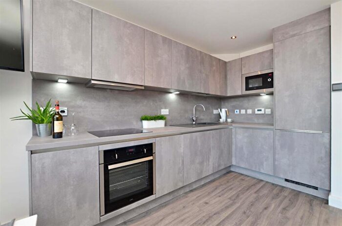 2 Bedroom Apartment To Rent In Gordon Road, Sheffield, S11
