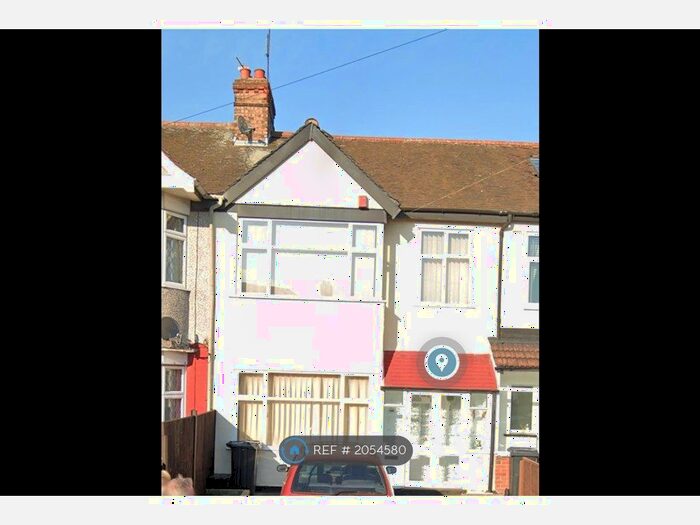 3 Bedroom Terraced House To Rent In Baron Gardens, Ilford, IG6