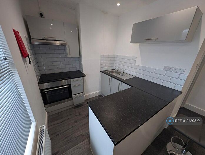 Studio To Rent In Swindon, Swindon, SN1