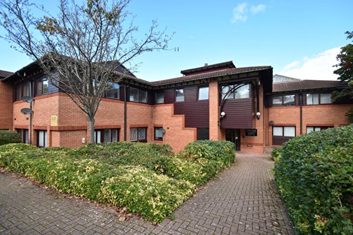 1 Bedroom Flat To Rent In Wickham Road, Fareham, Hampshire, PO16