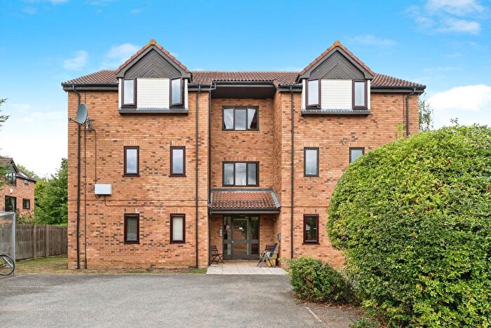2 Bedroom Flat For Sale In The Sycamores, Milton, Cambridge, Cambridgeshire, CB24