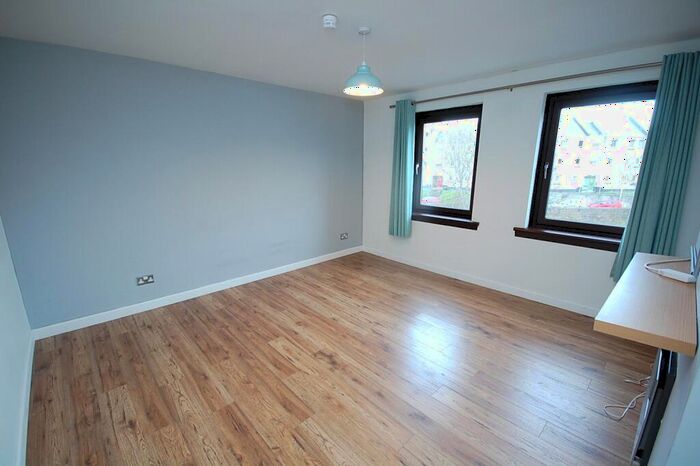 2 Bedroom Flat To Rent In Canal Place, City Centre, Aberdeen, AB24
