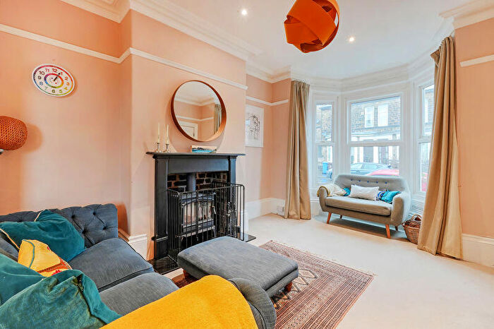 4 Bedroom Semi-Detached House For Sale In Bower Road, Crookesmoor, Sheffield, S10