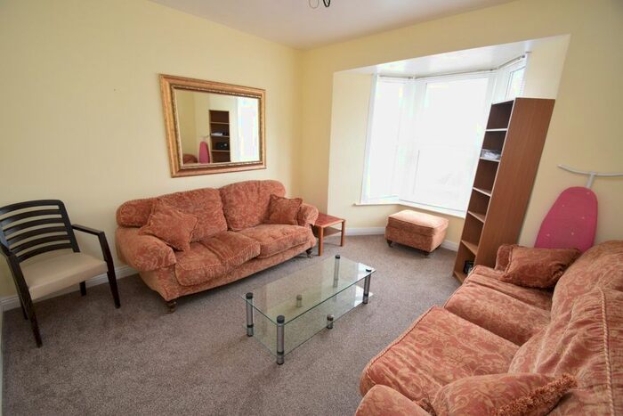 4 Bedroom End Of Terrace House To Rent In Penmere Hill, Falmouth, TR11