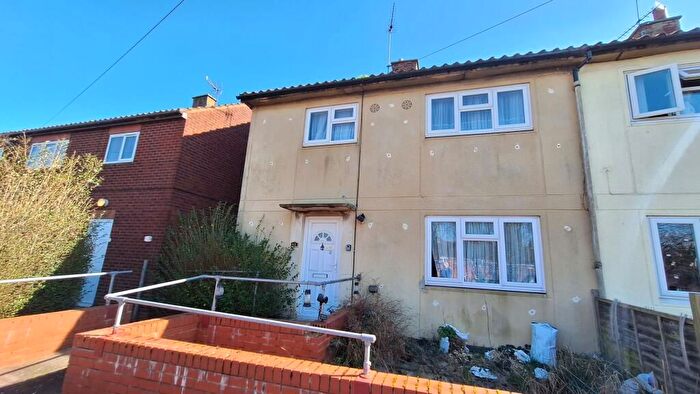 3 Bedroom Semi Detached House For Sale In Kitwood Avenue, Dordon, Tamworth, B78