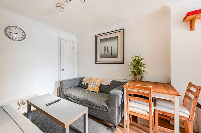 5 Bedroom Terraced House For Sale In Trundleys Road, Deptford, London, SE8