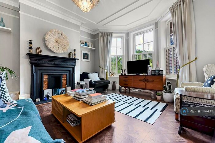 2 Bedroom Flat To Rent In Hillside Gardens, London, N6