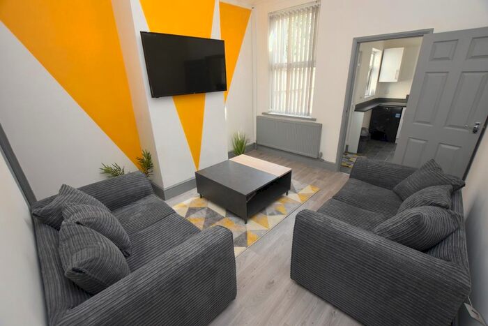 3 Bedroom Terraced House To Rent In Peel Street, Derby, Derbyshire, DE22