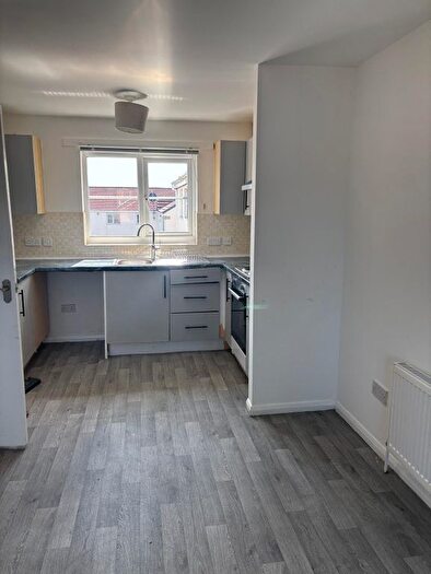2 Bedroom Flat To Rent In Blueberry Avenue, Manchester, M40
