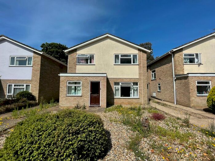 5 Bedroom Detached House To Rent In Jasmine Close, Norwich, NR4