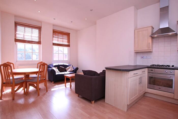 2 Bedroom Flat To Rent In The Oaks, London Rd, LE2