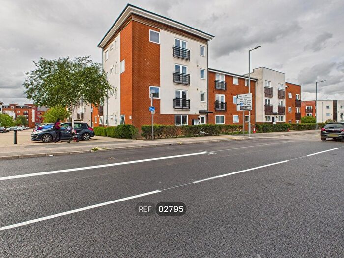 2 Bedroom Flat To Rent In Fore Hamlet, Ipswich, IP3