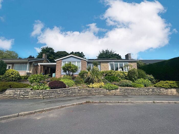 3 Bedroom Bungalow To Rent In Stumperlowe Croft, Sheffield, S10