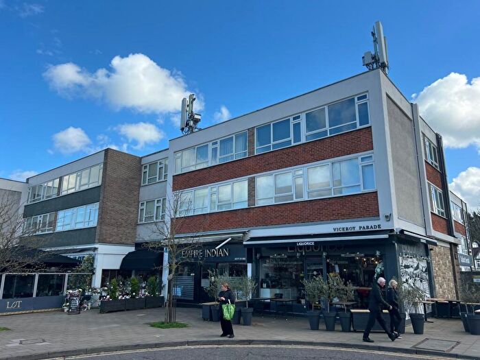 2 Bedroom Apartment For Sale In Hutton Road, Shenfield, CM15