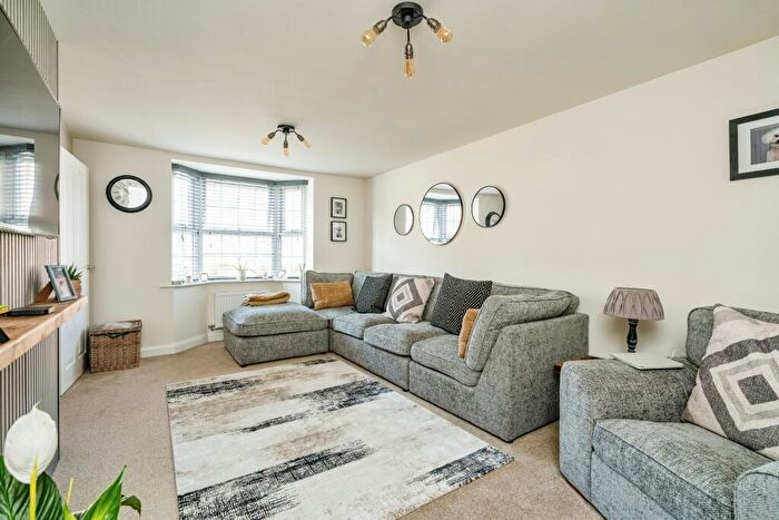 4 Bedroom Detached House For Sale In Metcalf Road, Norwich, NR13